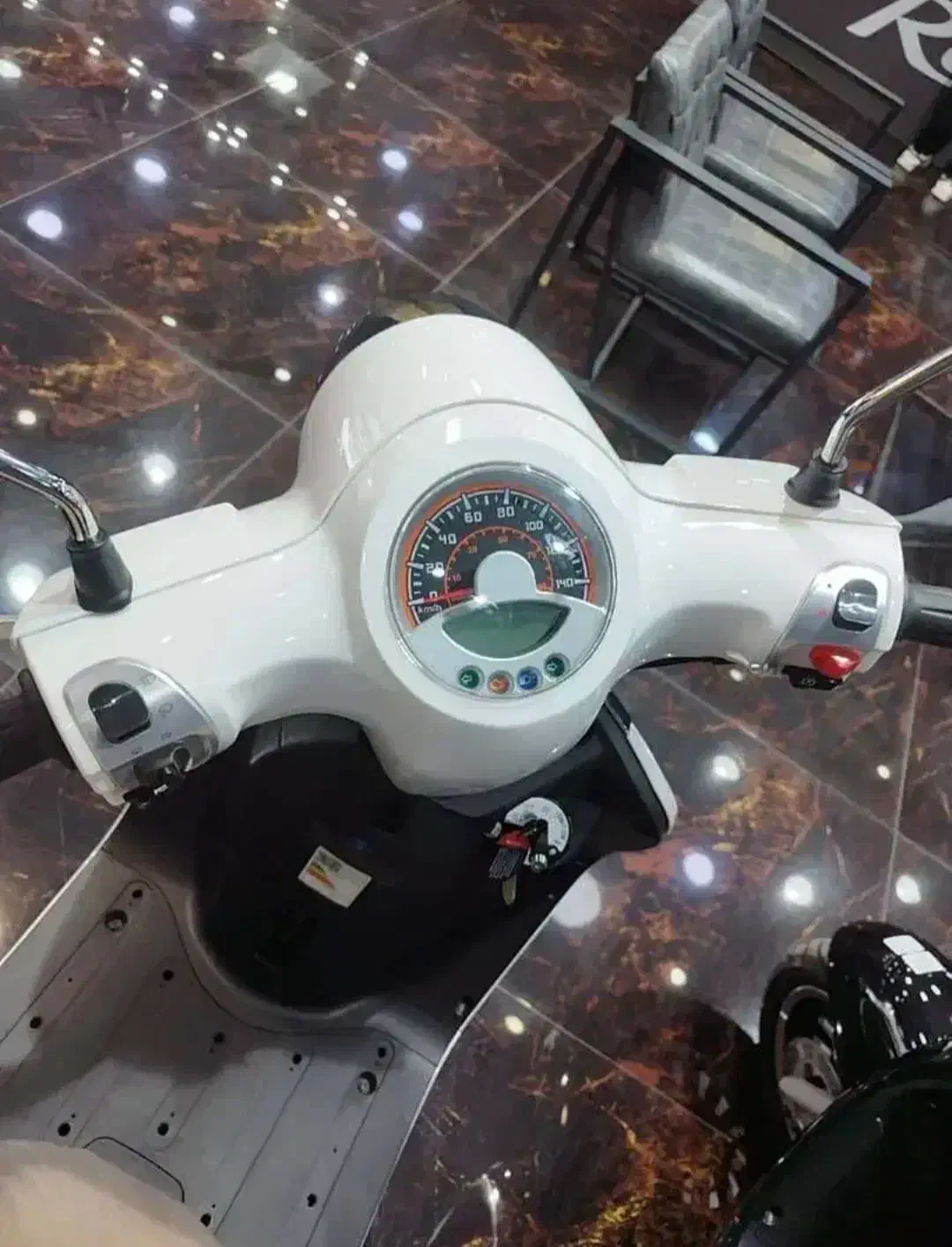 موتور سیکلت اتوماتیک|موتورسیکلت|هشتگرد, شهرک ولیعصر (مصلی)|دیوار