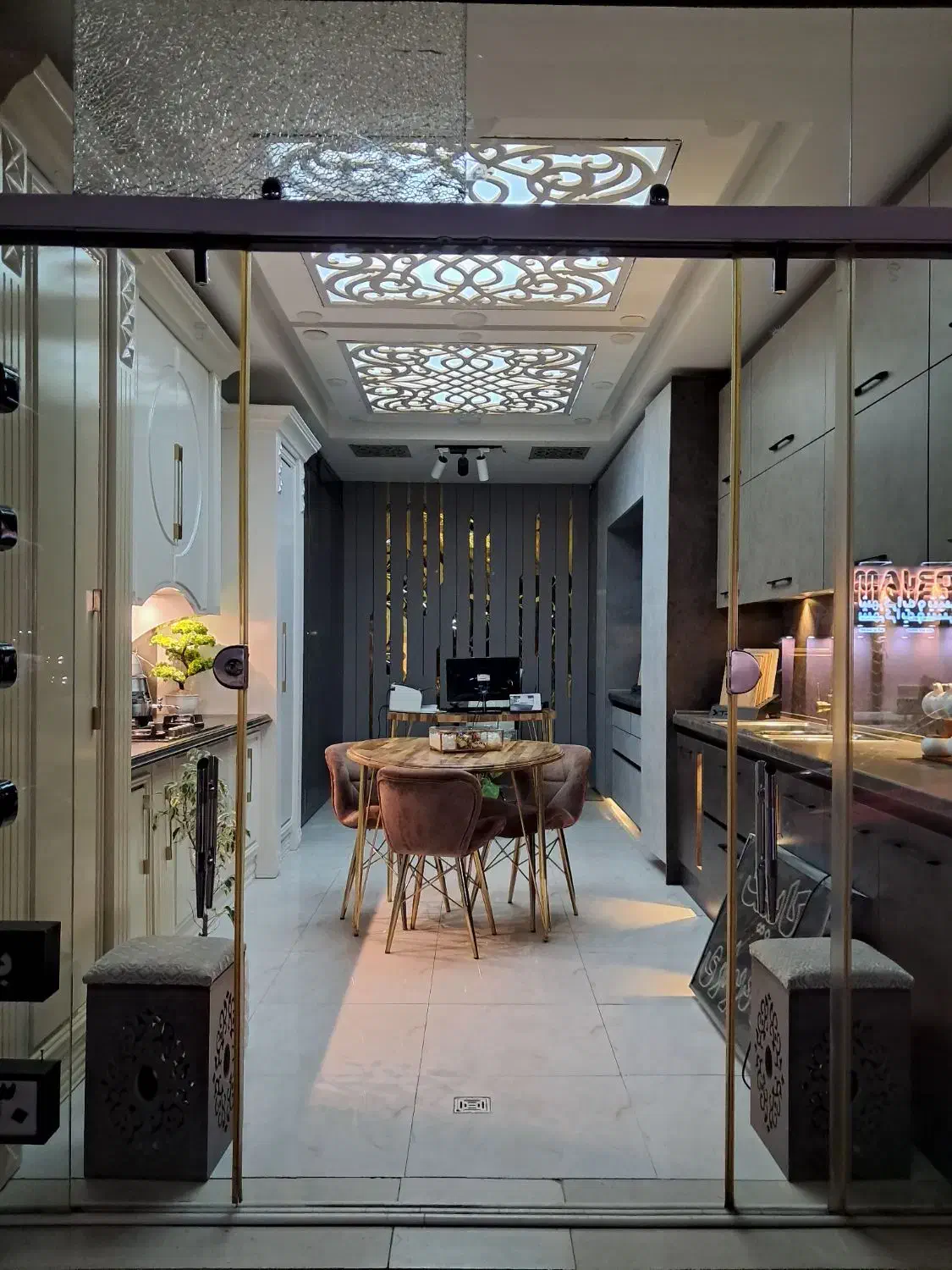 منشی خانم|استخدام اداری و مدیریت|شاهین‌شهر, عطار|دیوار