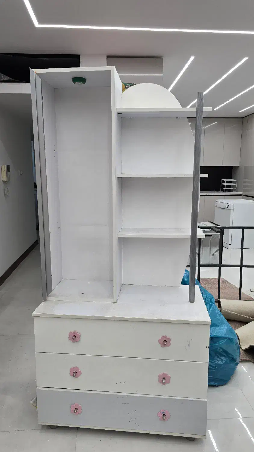 کمد|جاکفشی، کمد، دراور|شیراز, مبعث|دیوار