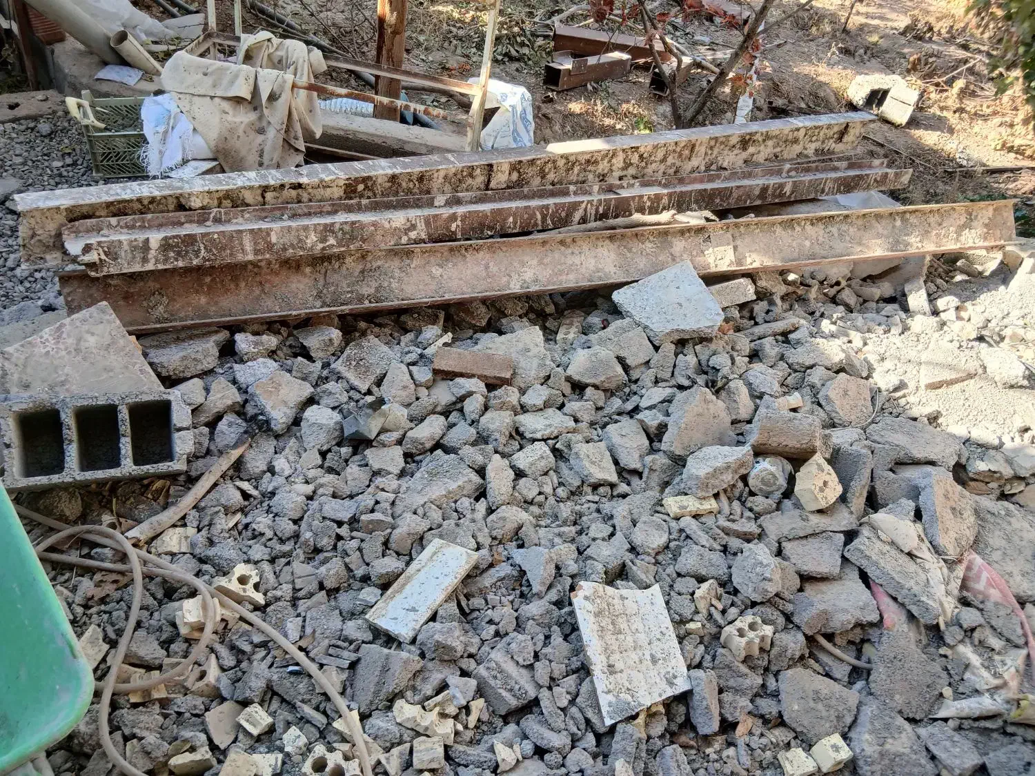 درب وپنجره ومیلگرد۱۴ دوازده متری|مصالح و تجهیزات ساختمان|نیشابور, فضل|دیوار