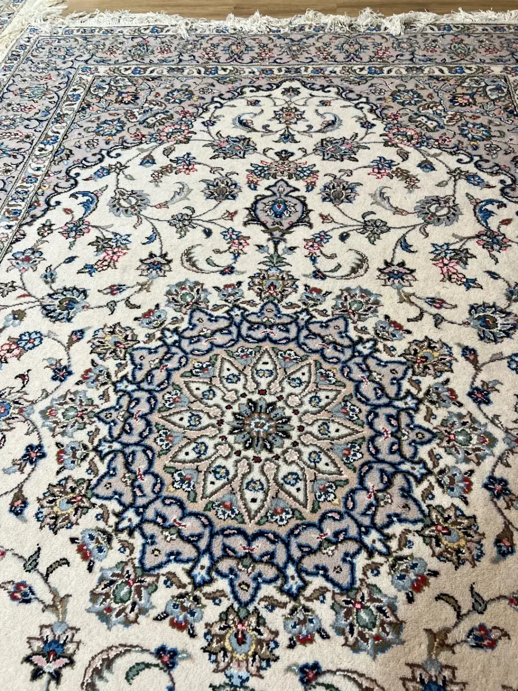 فرش دستبافت اردکان|فرش|سیرجان, |دیوار