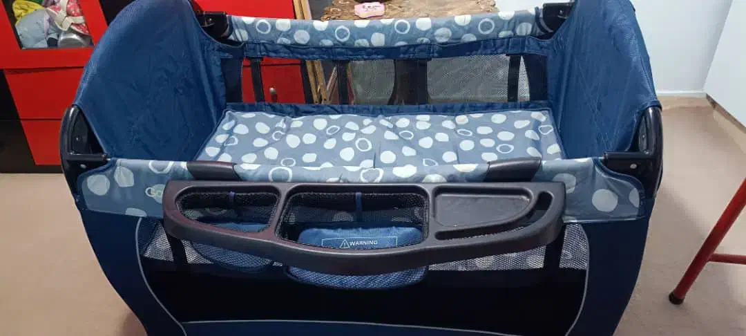 تخت پارک|تخت و صندلی بچه|دلیجان, |دیوار