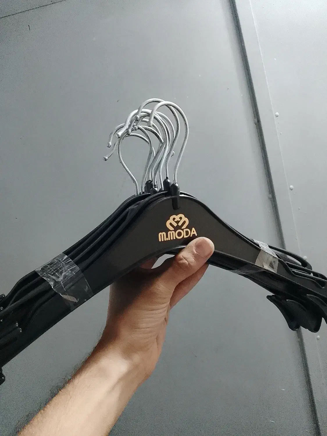 هنگر لباس یکجا مفت|بندرخت و رختآویز|کیش, |دیوار