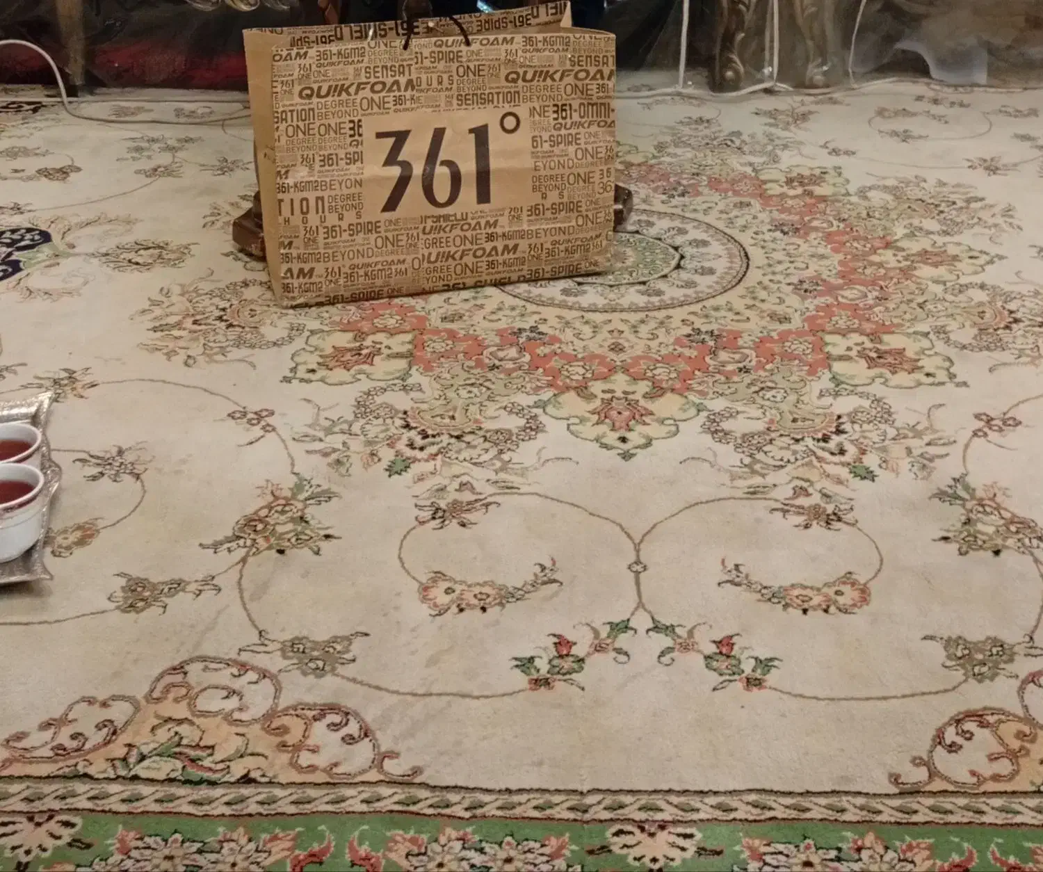 فرش ماشینی ۷۰۰شانه زمرد مشهد|فرش|مشهد, آبکوه|دیوار