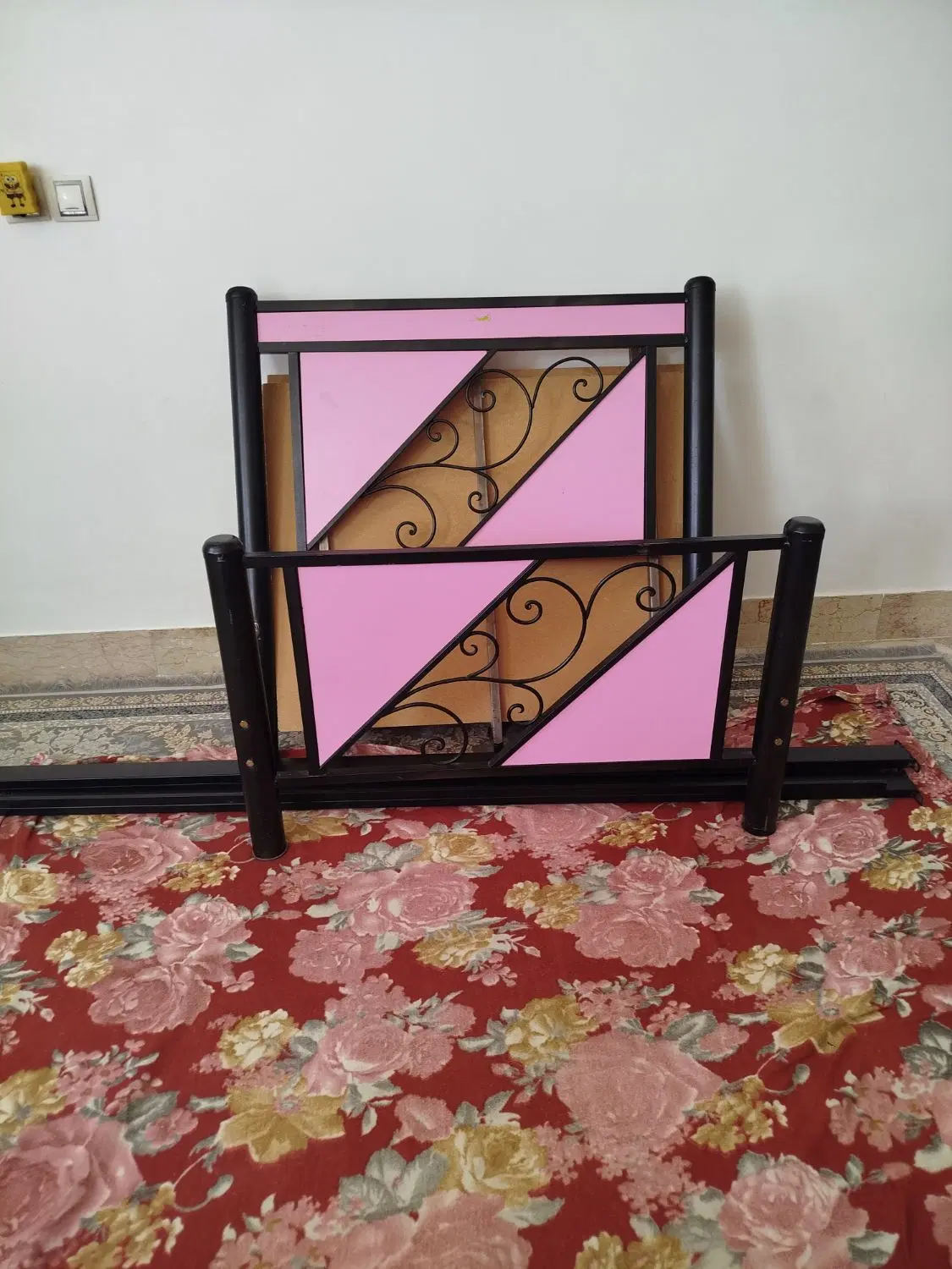 تخت|تخت و سرویس خواب|شیراز, گویم|دیوار