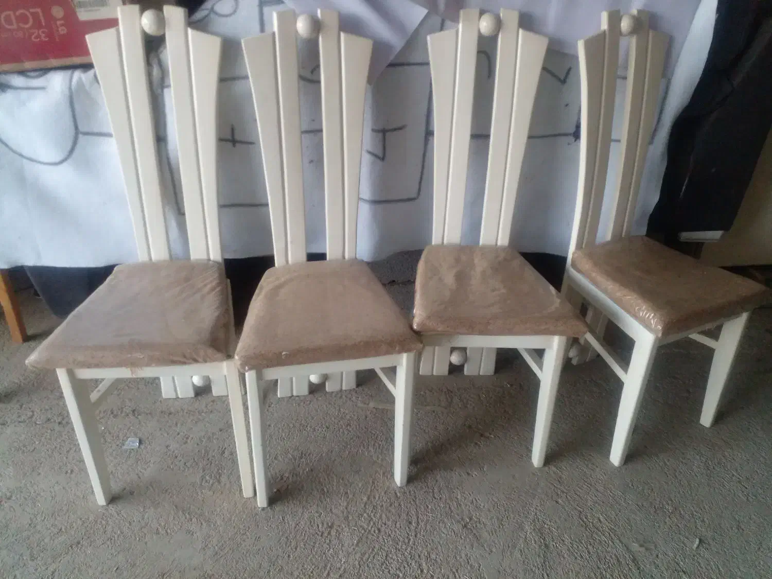 میز ناهار خوری ۶ نفره چوب گردو کار کرده|میز و صندلی غذاخوری|طرقبه, |دیوار