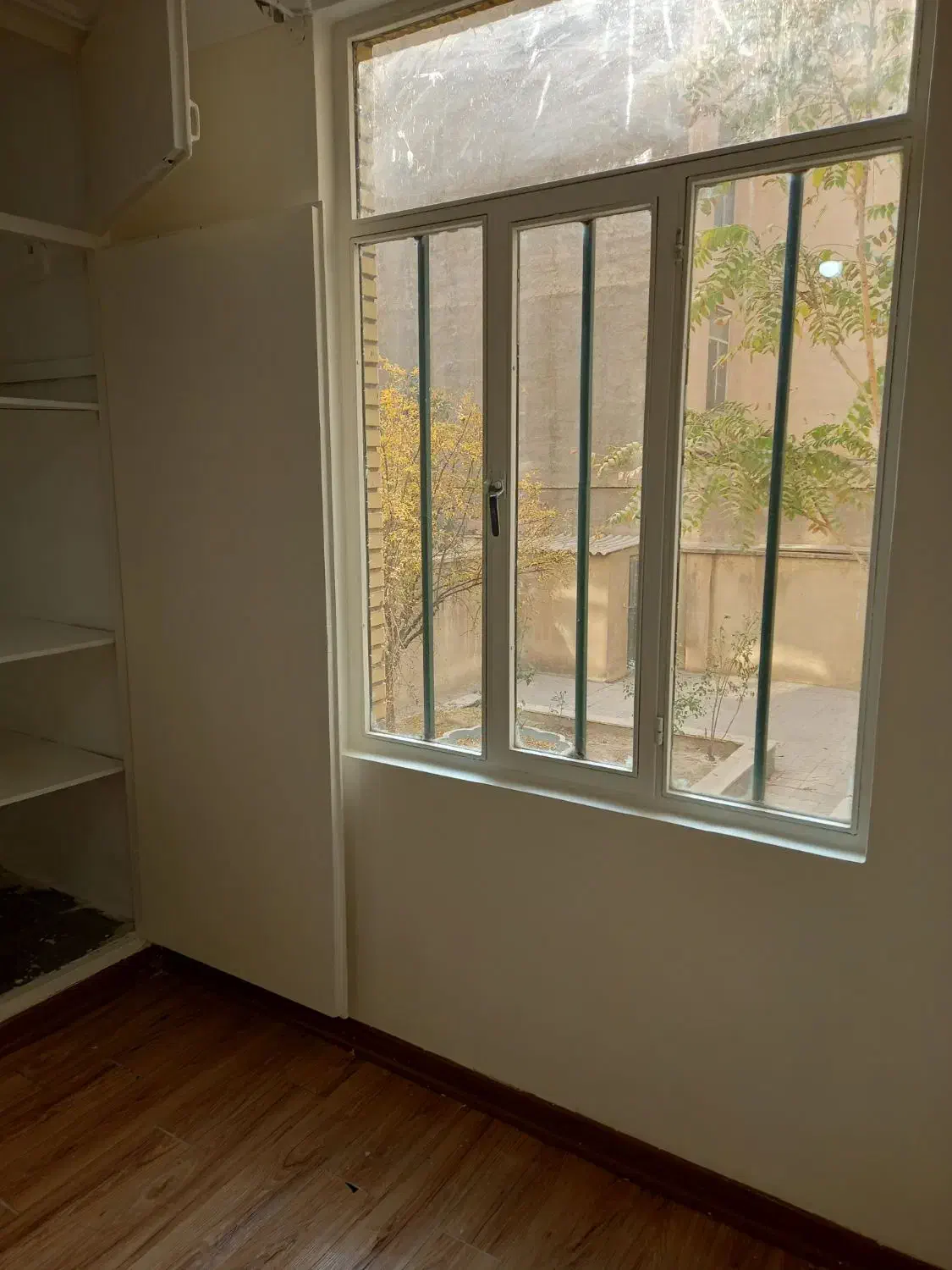 آپارتمان ۹۰ متری