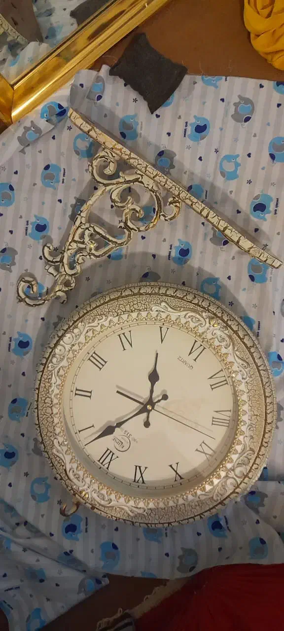 ساعت دیواری|ساعت دیواری و تزئینی|خوی, |دیوار