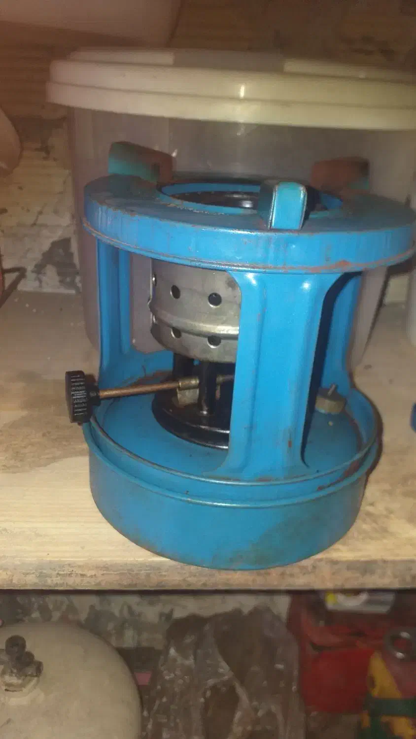 چراغ نفتی|کلکسیون اشیاء عتیقه|همدان, |دیوار