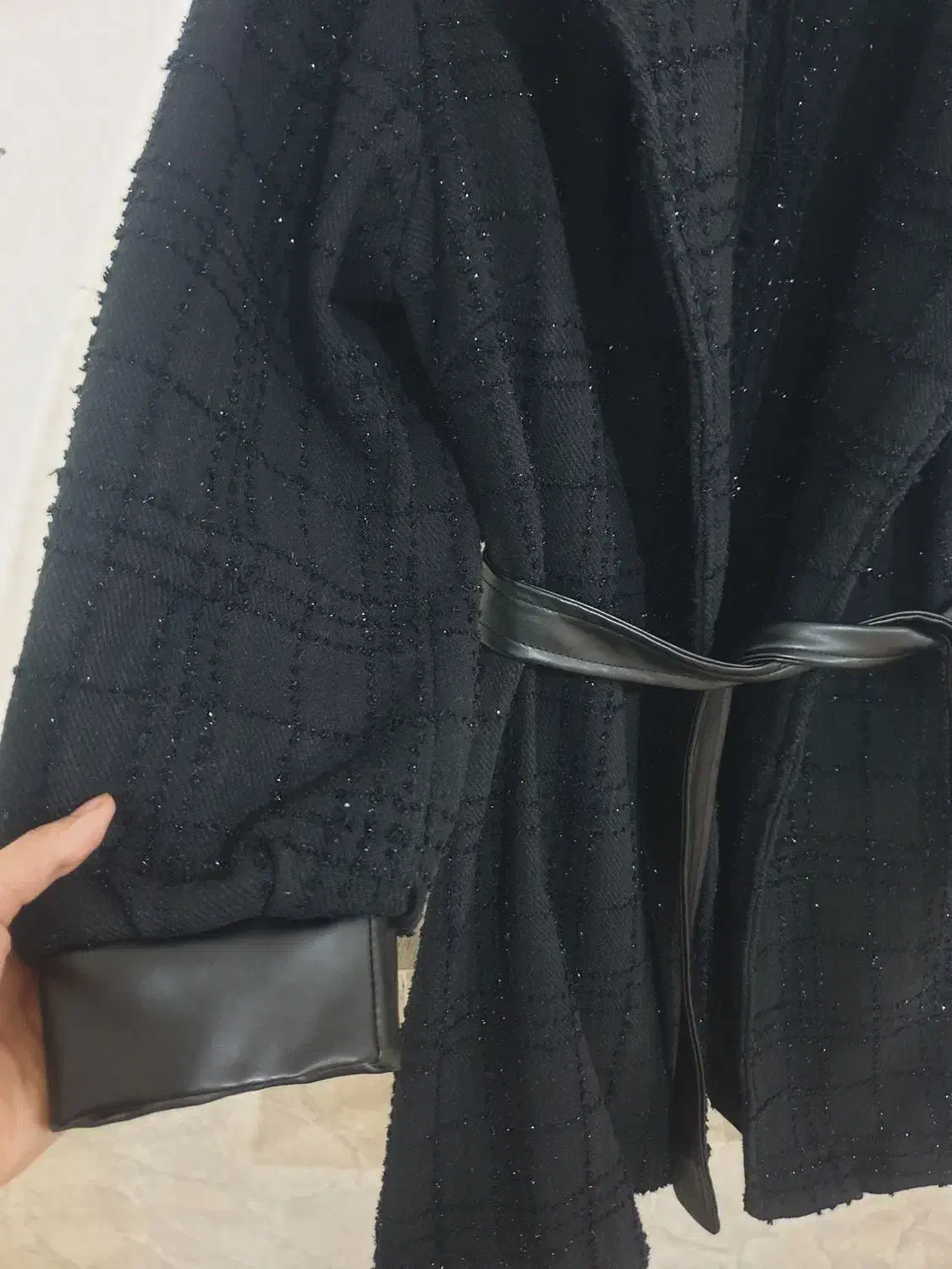 مانتو کتی شنل|لباس|هرسین, |دیوار