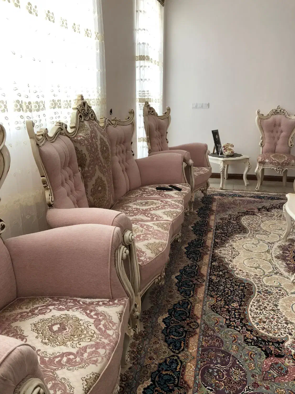 فروش ۱دست مبل۷نفره ....|مبلمان خانگی و میز عسلی|شهرکرد, |دیوار