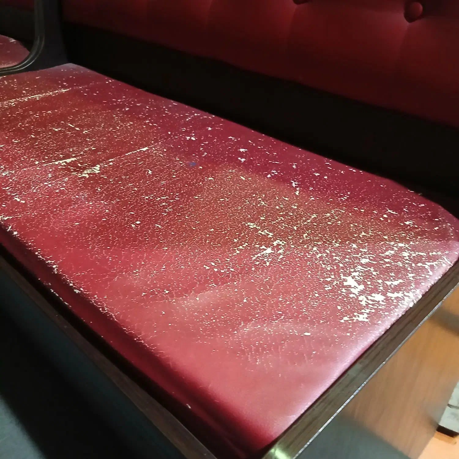 میز و نیمکت کافی شاپی|کافی‌شاپ و رستوران|محمدشهر, شهرک چمران|دیوار