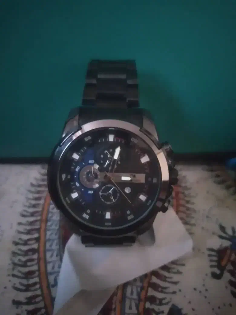 ساعت مچی|ساعت|برخوار, |دیوار