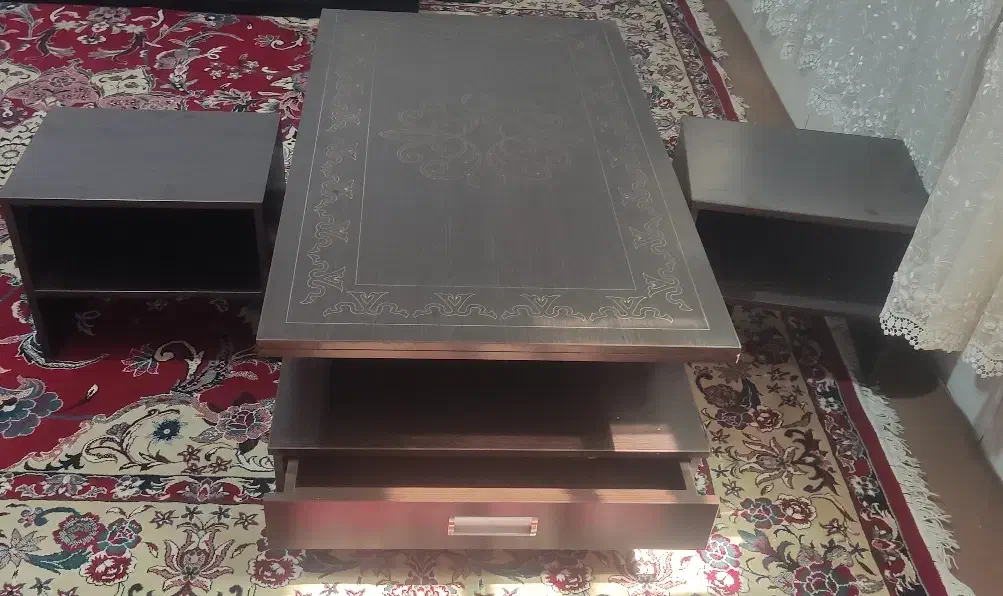 میز و گل میز|میز و صندلی غذاخوری|شیراز, دست خضر|دیوار