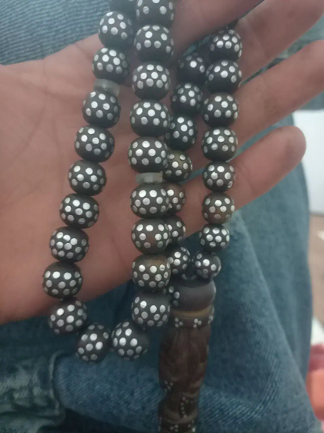 تسبیح نقره کوب|کلکسیون اشیاء عتیقه|بجنورد, |دیوار