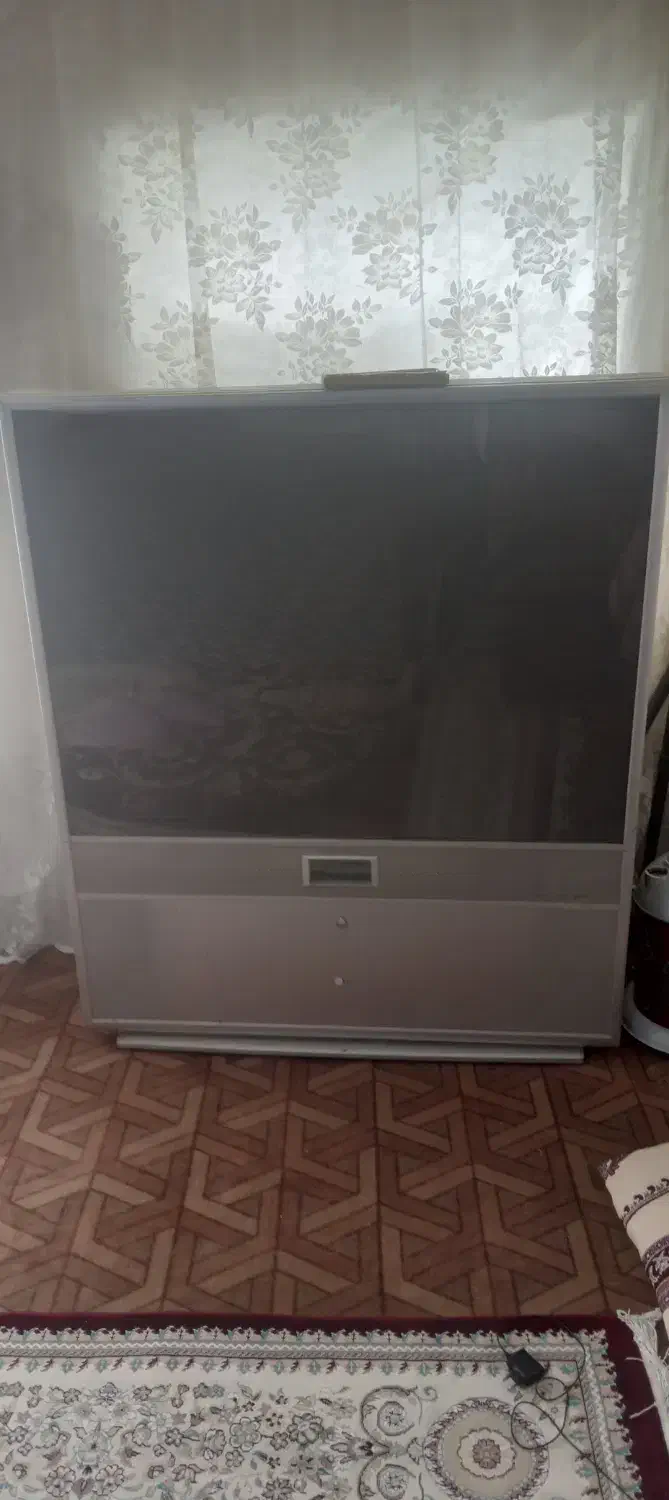 تلویزیون|تلویزیون و پروژکتور|تربت جام, کلالی|دیوار