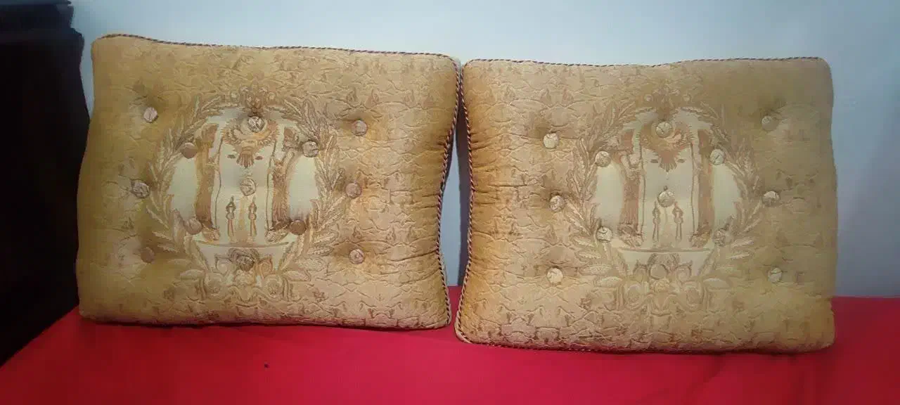 دو پشتی نو و تمیز|پشتی|شهرکرد, |دیوار