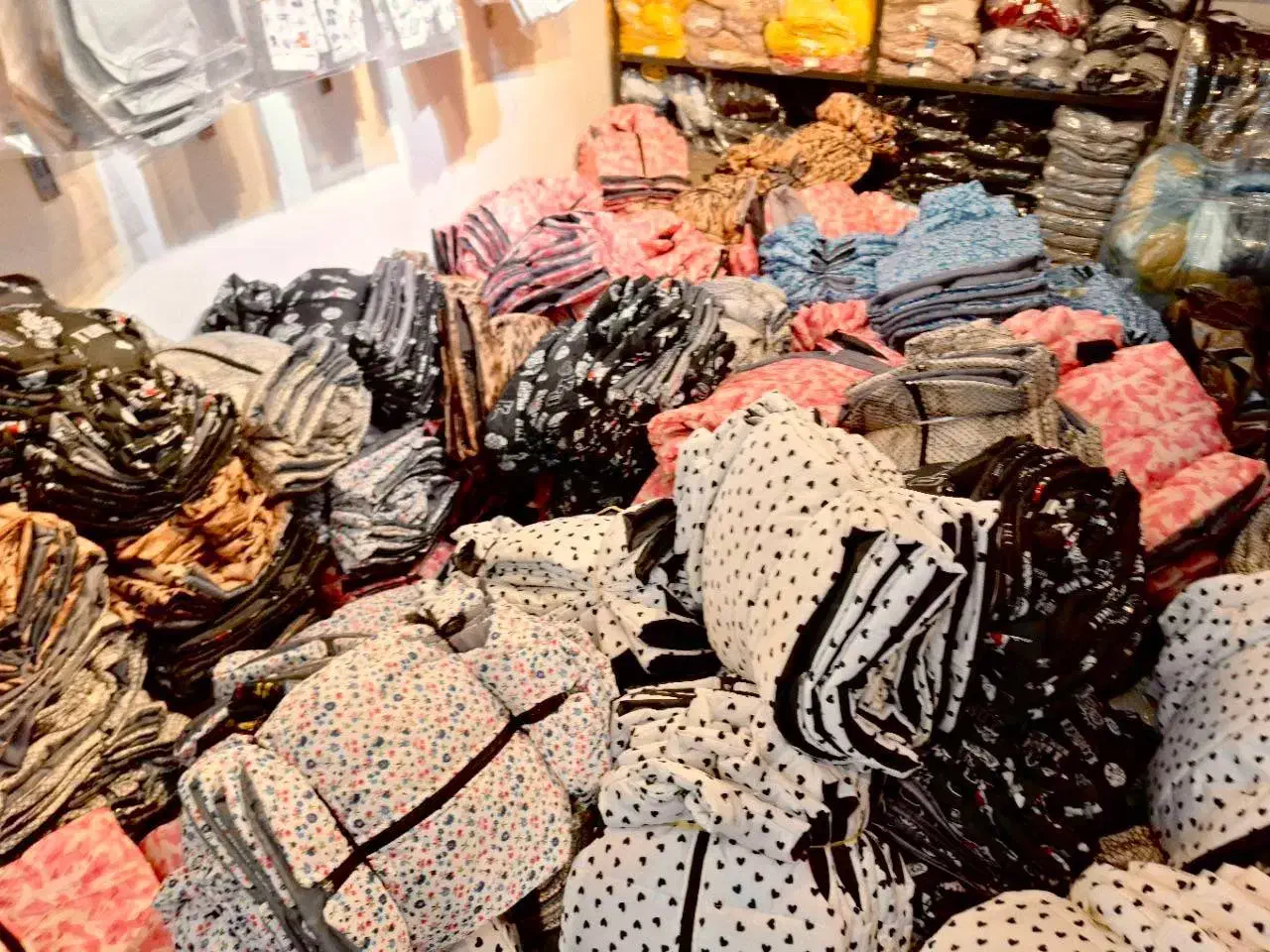 تولیدی پافر زمستانی فول زیپ - عمده تیراژ|کفش و لباس بچه|یزد, |دیوار