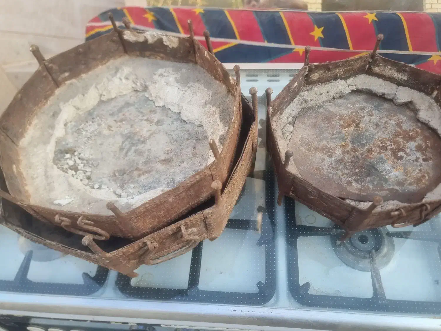 منقل قدیمی و صندوق|کلکسیون اشیاء عتیقه|کاشان, فاز ۲ ناجی آباد|دیوار