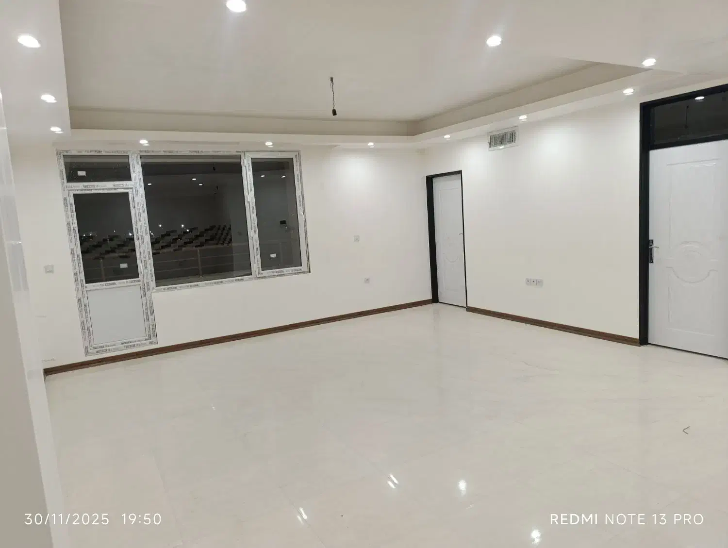 گچکاری خورده کاری کاشی سرامیک|خدمات پیشه و مهارت|اندیشه, اندیشه فاز ۱|دیوار