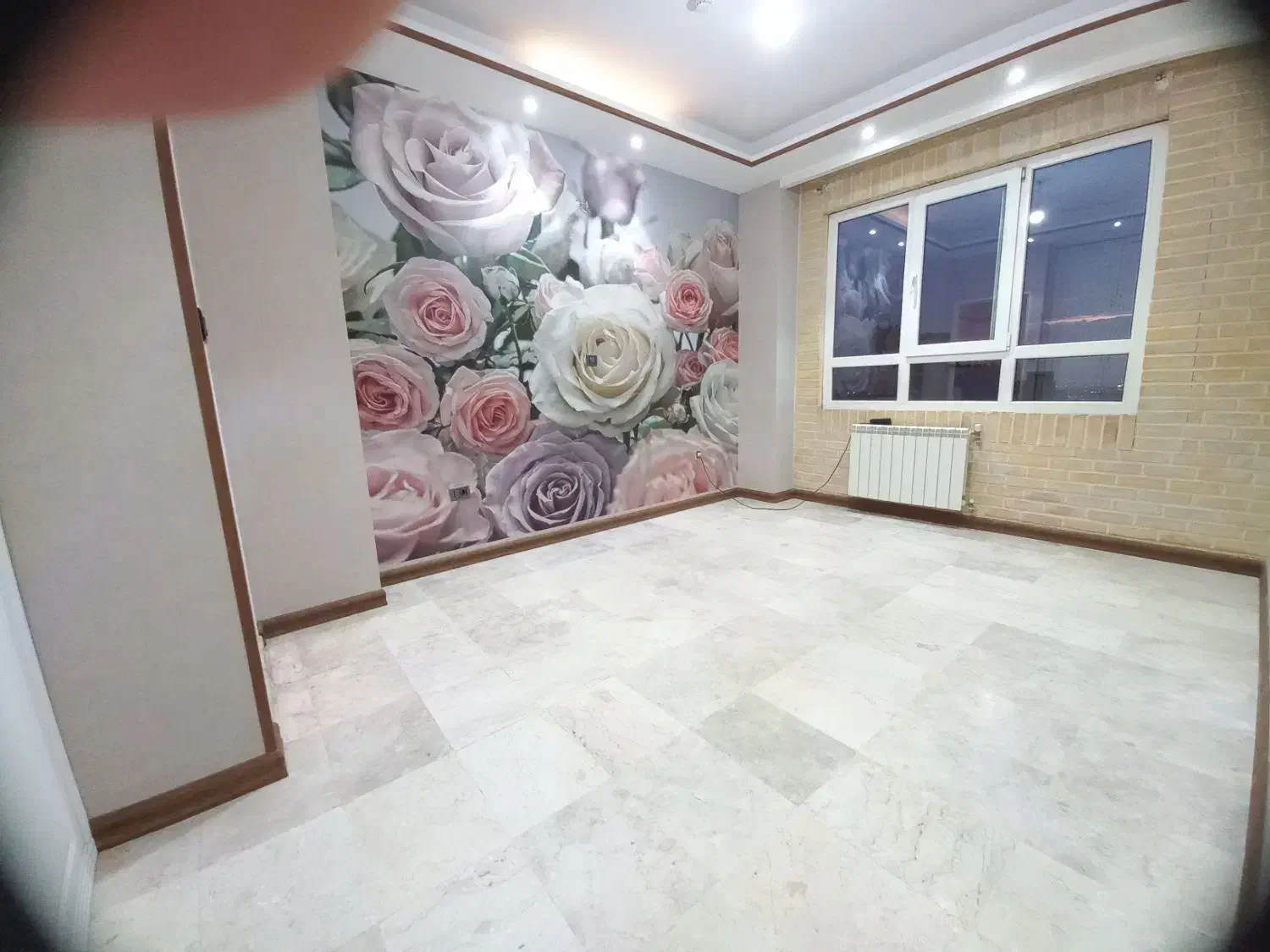 پاسداران / ۱۳۵ متر ۳ خواب / ۲ پارکینگ