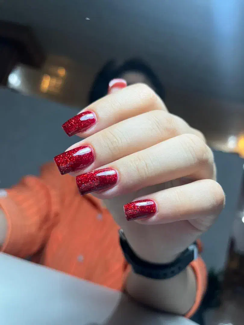 خدمات تخصصی کاشت ناخن با کلی تخفیف|خدمات آرایشگری و زیبایی|زنجان, |دیوار