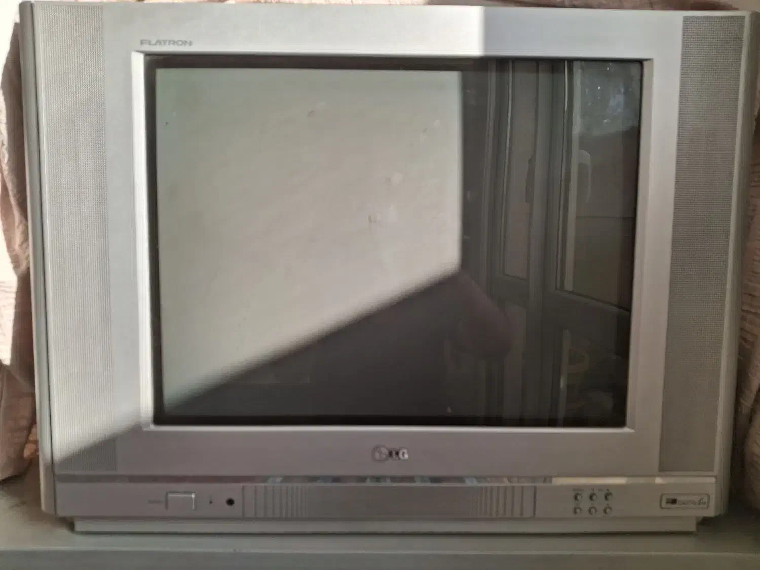 تلویزیون 21 اینچ ال جی|تلویزیون و پروژکتور|تهران, مینای جنوبی|دیوار