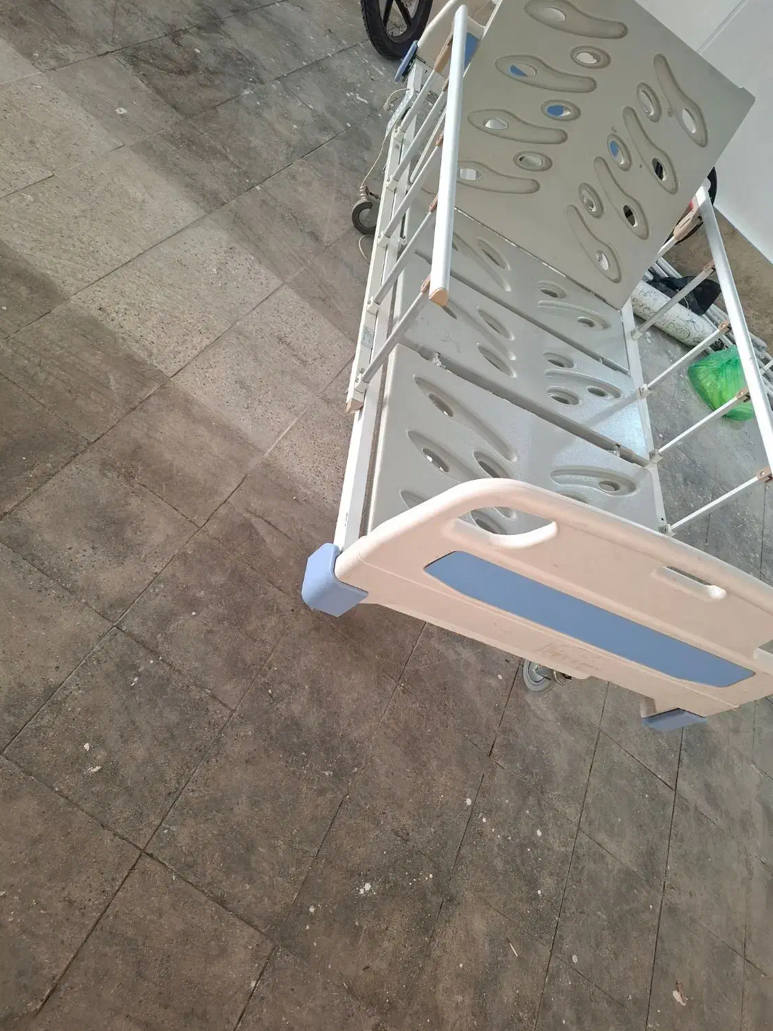 اجاره تخت بیمارستانی اسایش سالمندان|آرایشی، بهداشتی، درمانی|کرج, ساسانی (قلمستان)|دیوار