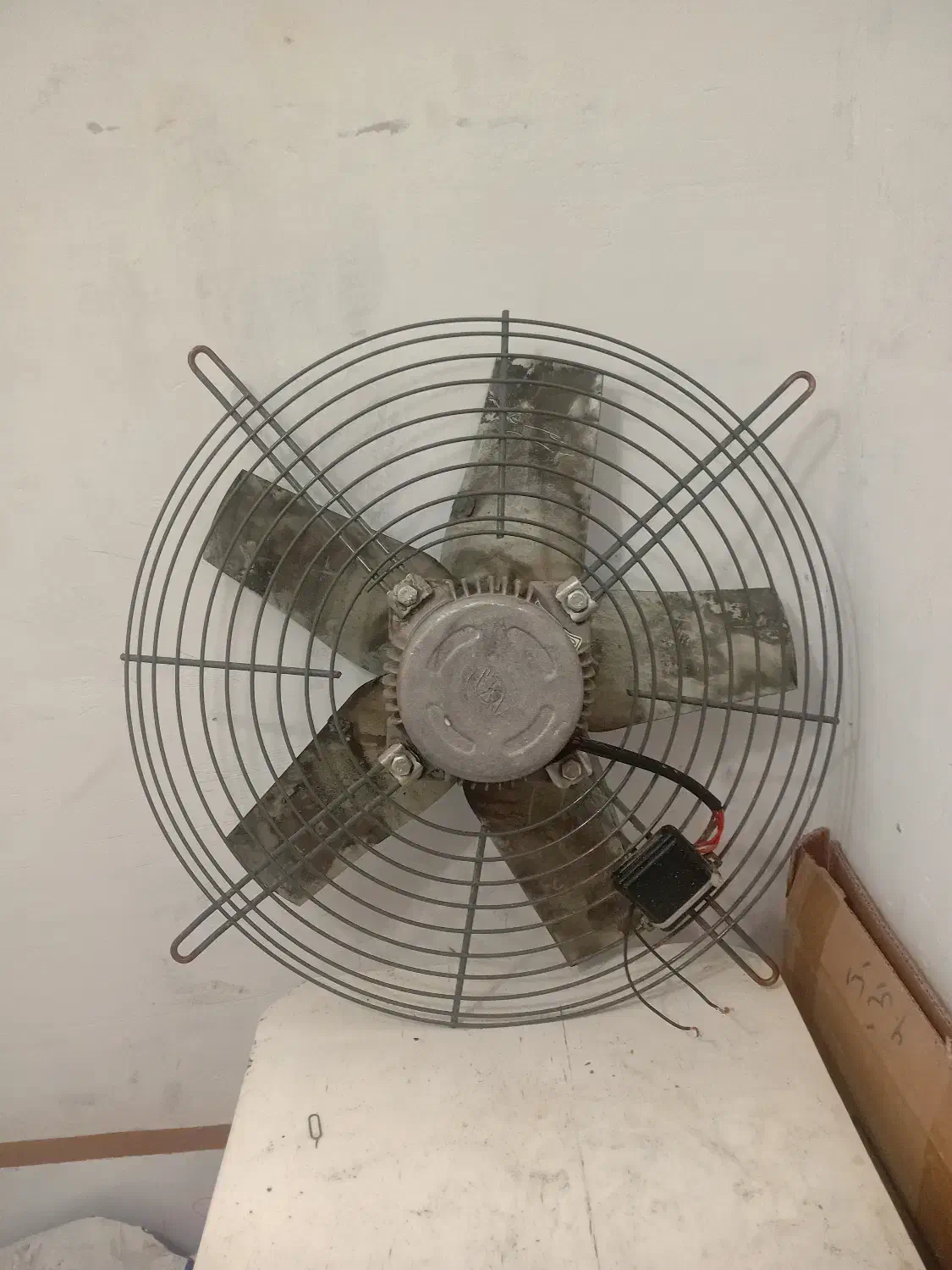 هواکش|پنکه و تصفیه‌کنندهٔ هوا|رباط‌کریم, رباط‌کریم|دیوار