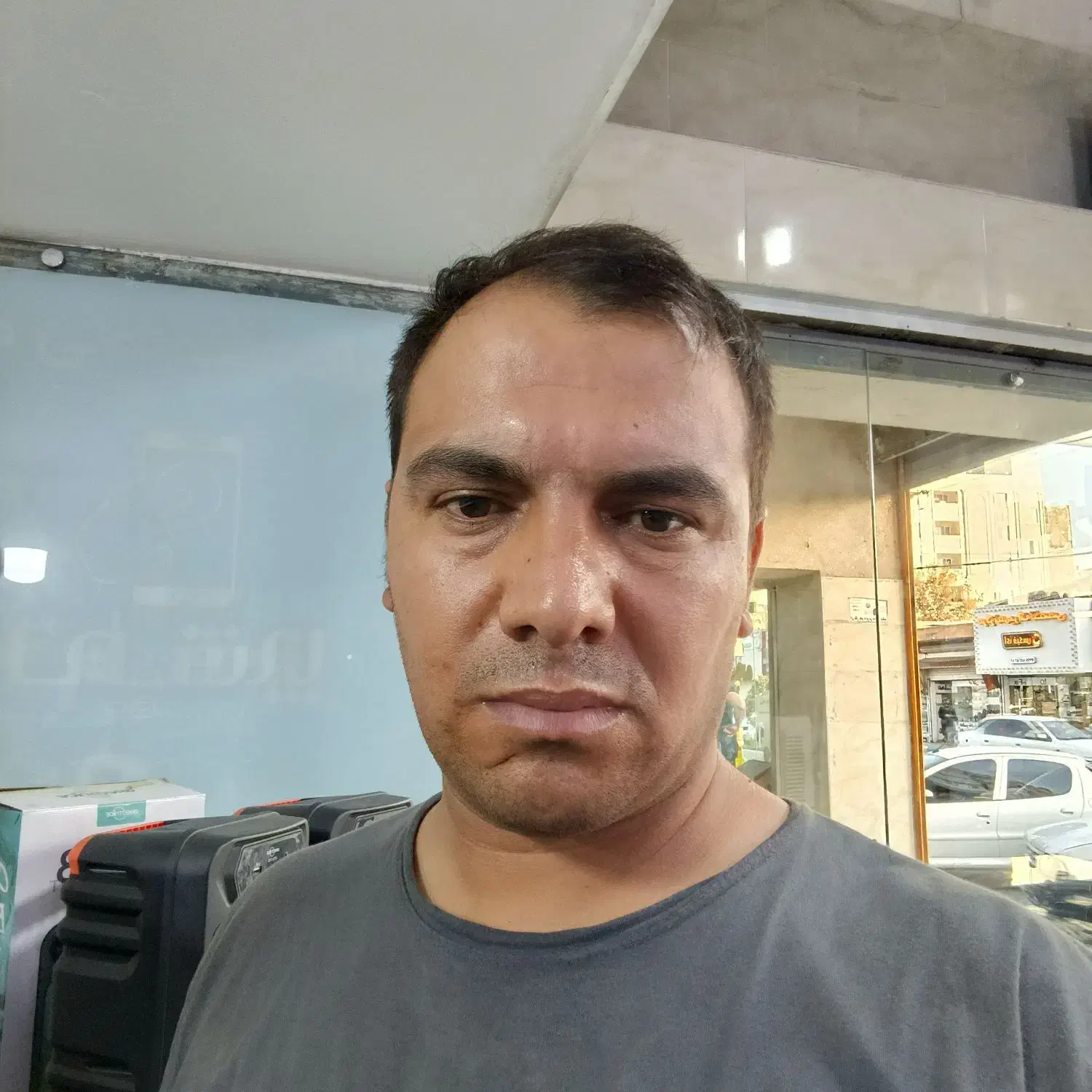 کارگر همکار|خدمات پیشه و مهارت|وحیدیه, |دیوار