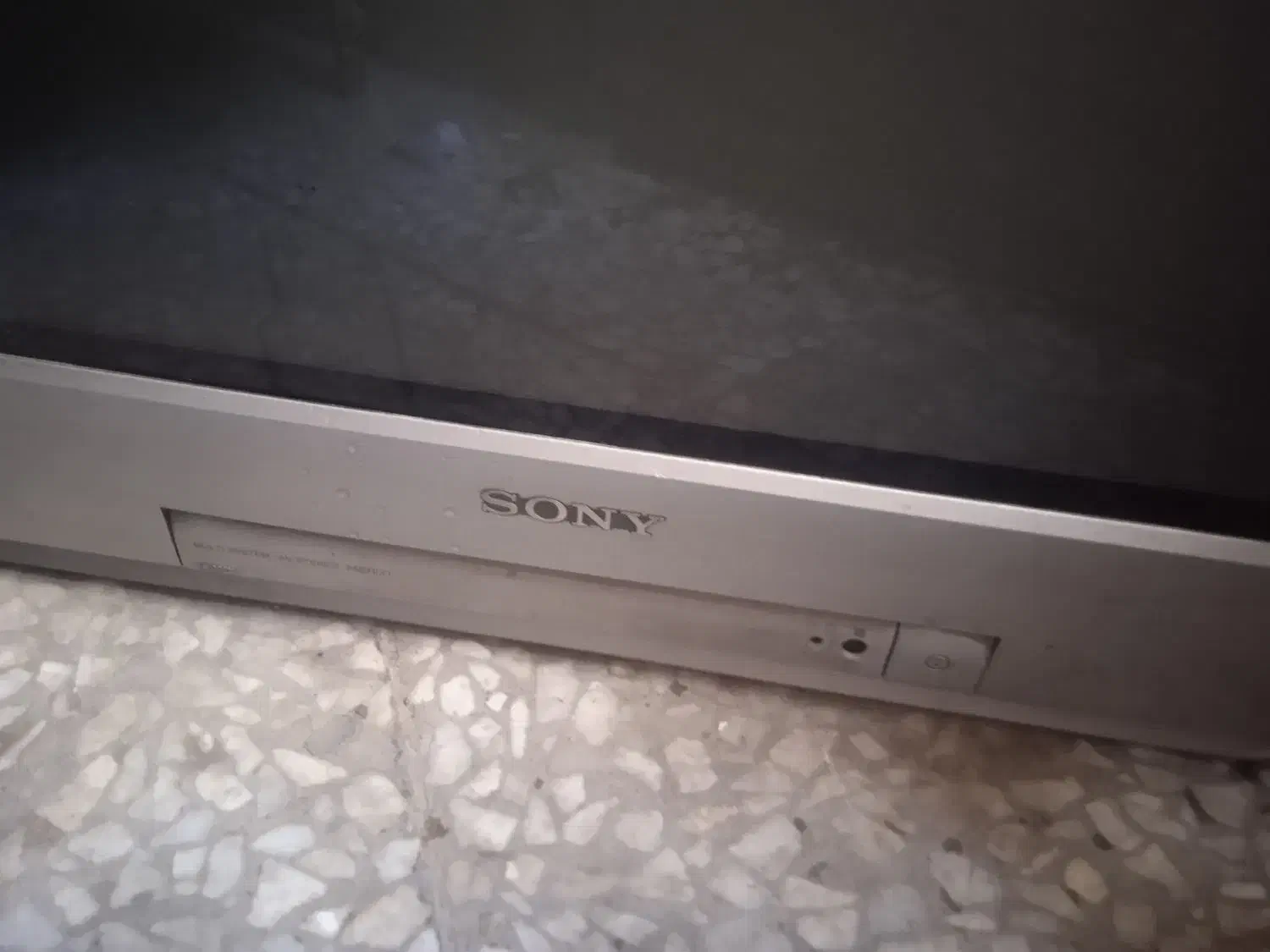 تلویزیون 21اینچ|تلویزیون و پروژکتور|گرگان, |دیوار