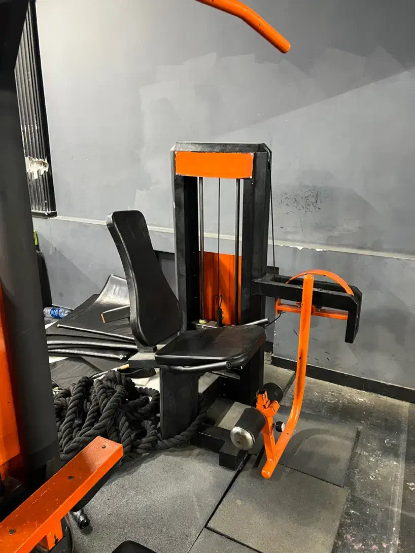 دستگاه بدنسازی صفحه و دمبل و تشک ژیمیناستیک|تجهیزات ورزشی|مشهد, شهید مطهری|دیوار