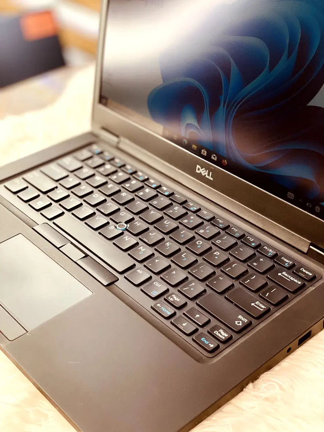 لپتاپ Dell فول پورت در حد آک بدون خط و خش(ون پلاس)|رایانه همراه|تبریز, |دیوار