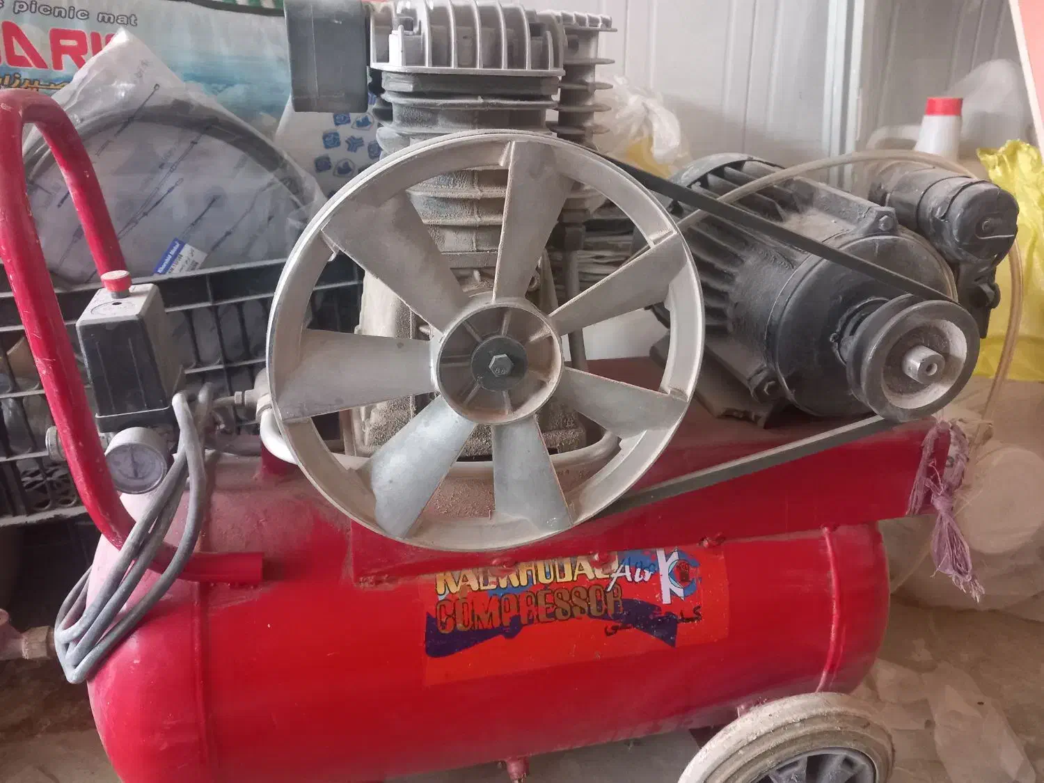 فروش پمپ باد|ابزارآلات|نجفآباد, قلعه سفید|دیوار