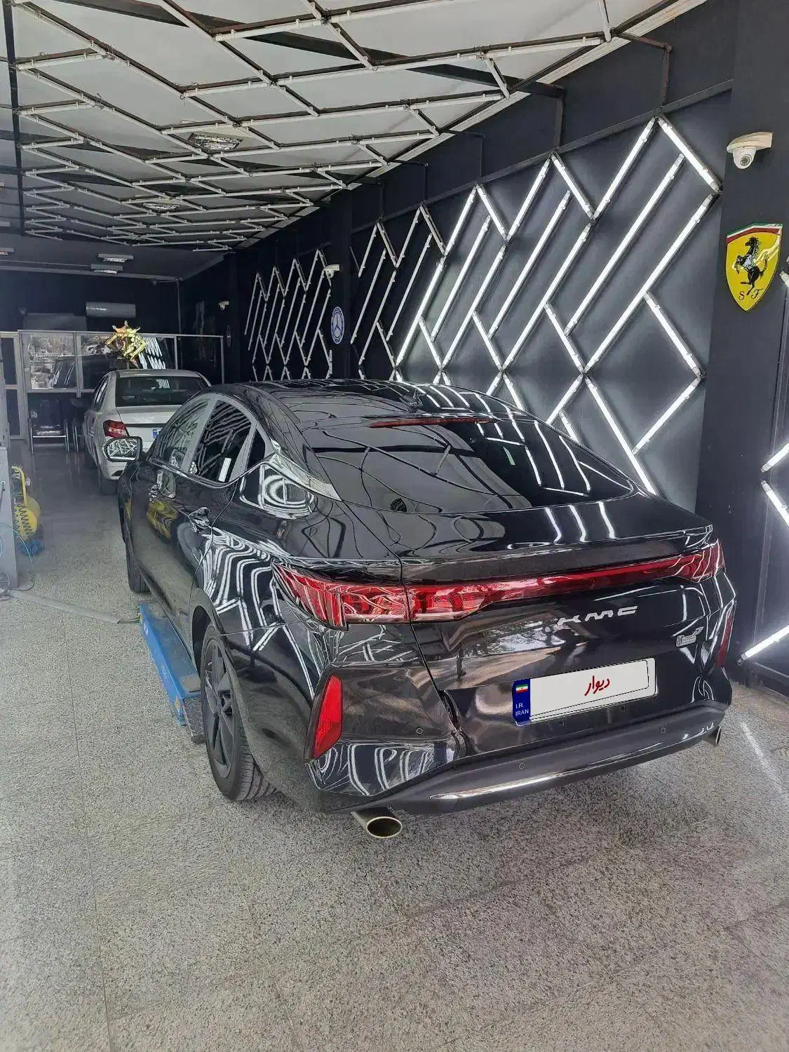 kmc j7 کی ام سی جی ۷ ۴۰۳|خودرو سواری و وانت|اصفهان, نقش جهان|دیوار