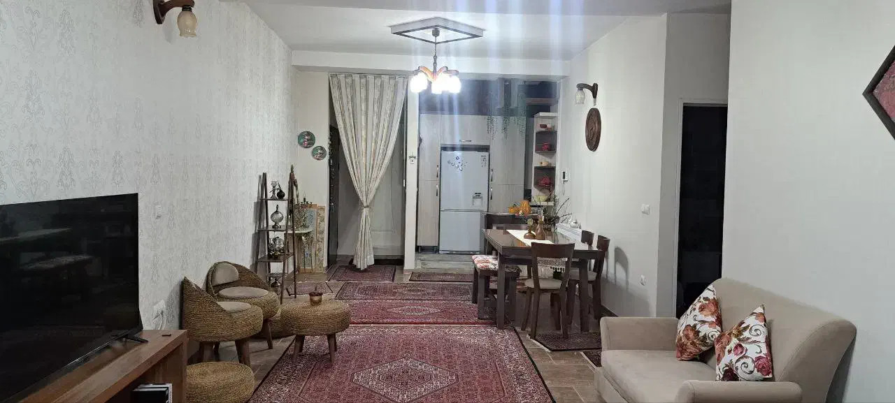 واحد ۹۰ متری خیابان شهدا (حکیمیان)|فروش آپارتمان|زنجان, |دیوار