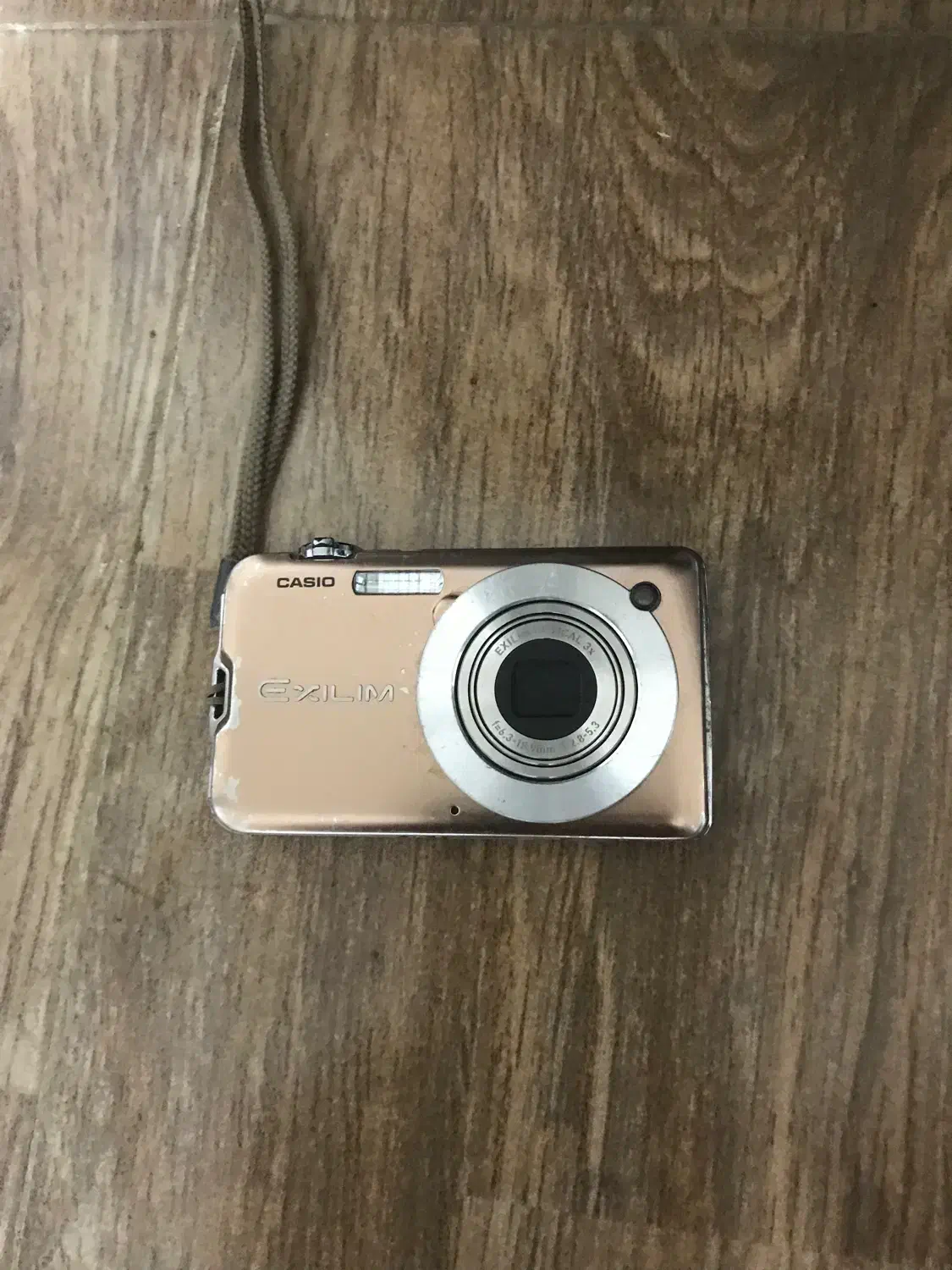 دوربین کاسیو|دوربین عکاسی و فیلمبرداری|بندر انزلی, میان پشته|دیوار