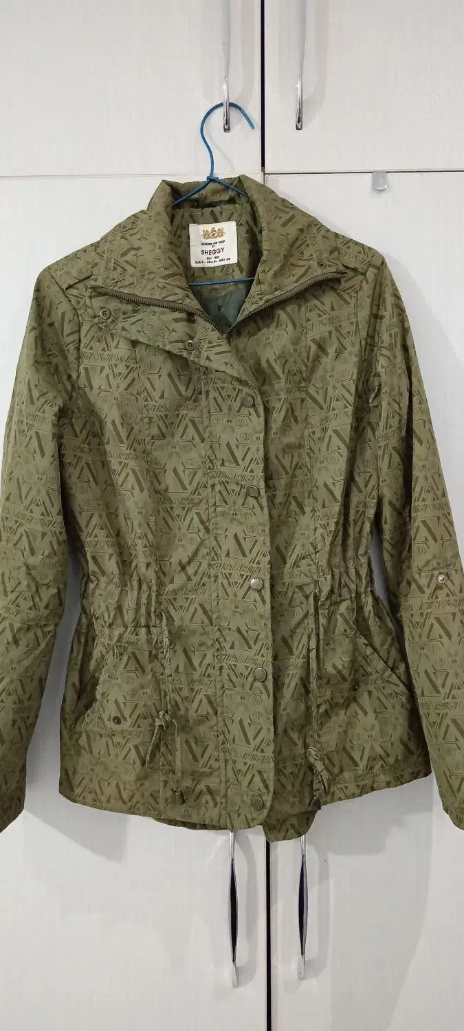 بارانی خارجی سایز 36 رنگ ارتشی|لباس|رشت, منظریه|دیوار