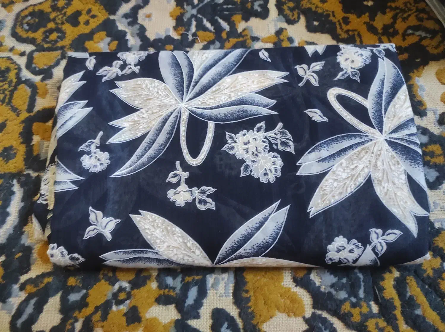 پارچه چادری وسجاده|لباس|سبزوار, شرق کال میانی|دیوار