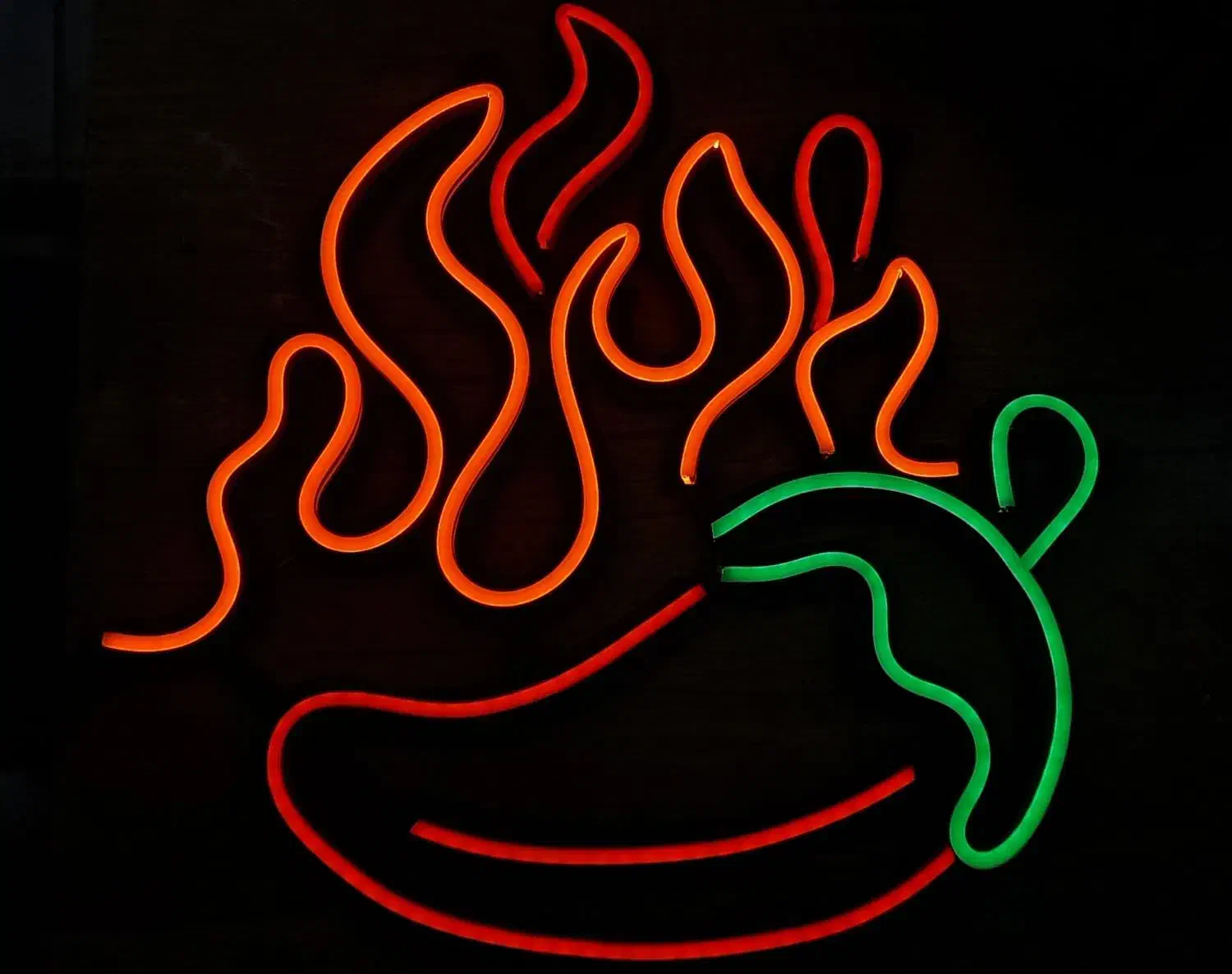 فروش و اجرای انواع طرح نئون فلکسی|ریسه و چراغ تزئینی|مراغه, |دیوار