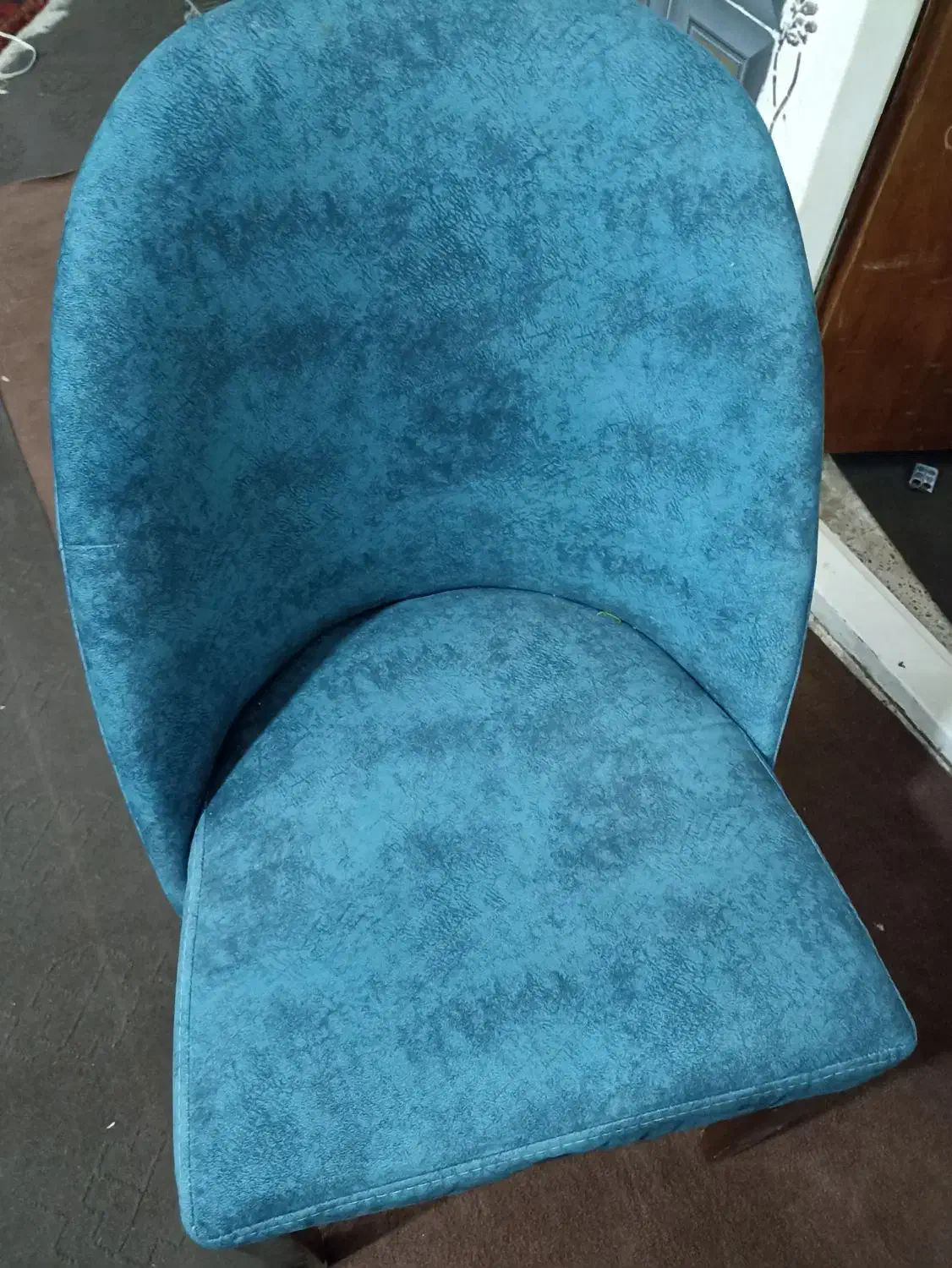 میز نهار خوری چوب راش وصندلی چستر با پارچه بوگاتی|میز و صندلی غذاخوری|خرمآباد, |دیوار