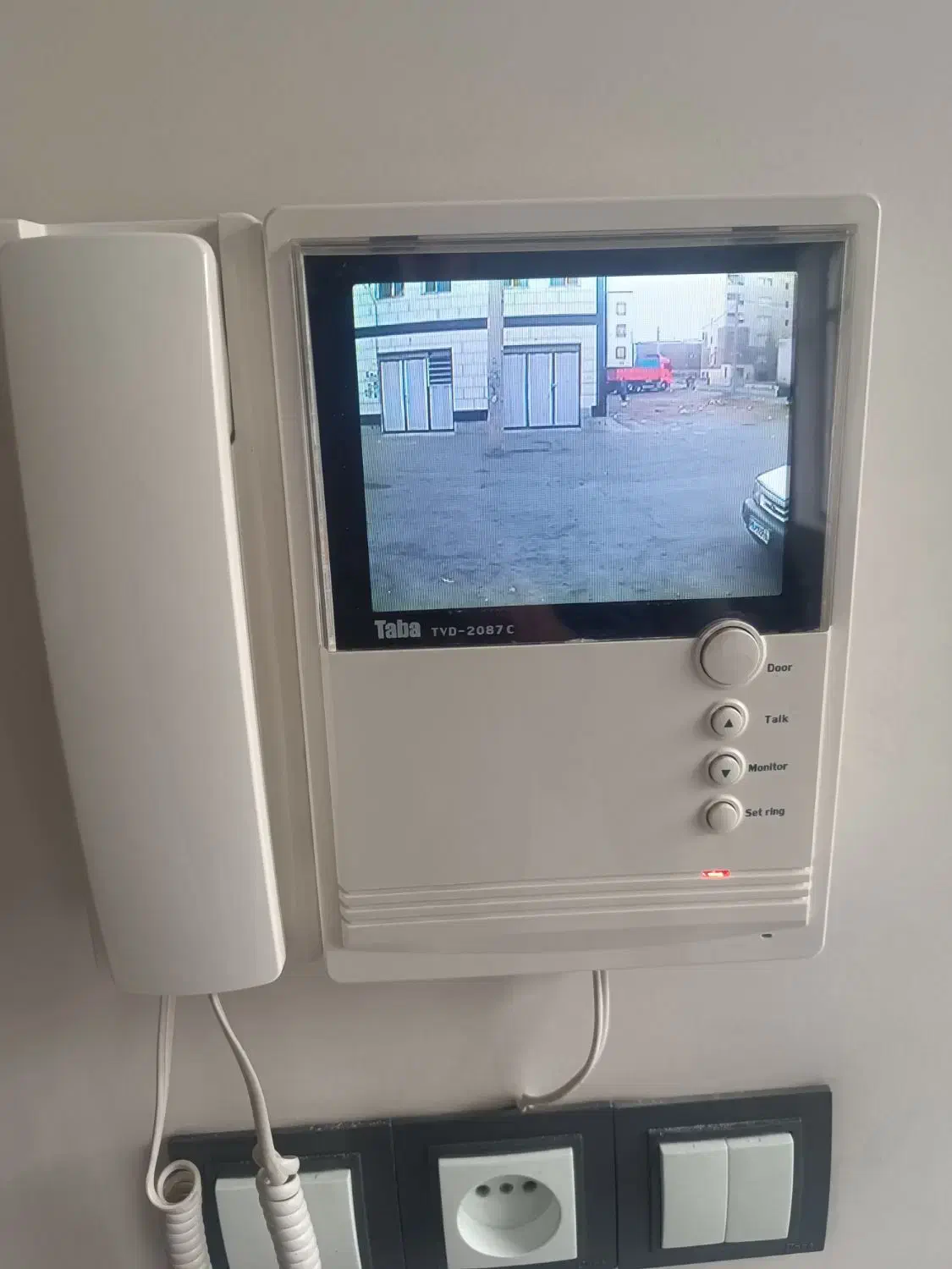 ایفن رنگی تصویری دو طبقه|صوتی و تصویری|همدان, |دیوار