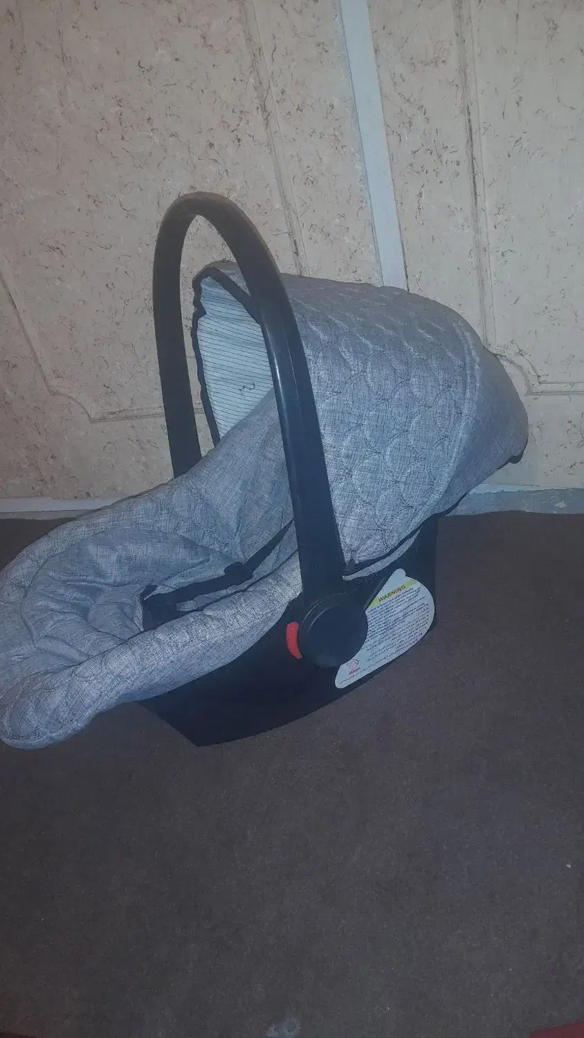 کریر|کالسکه و لوازم جانبی|اهواز, منبع اب|دیوار