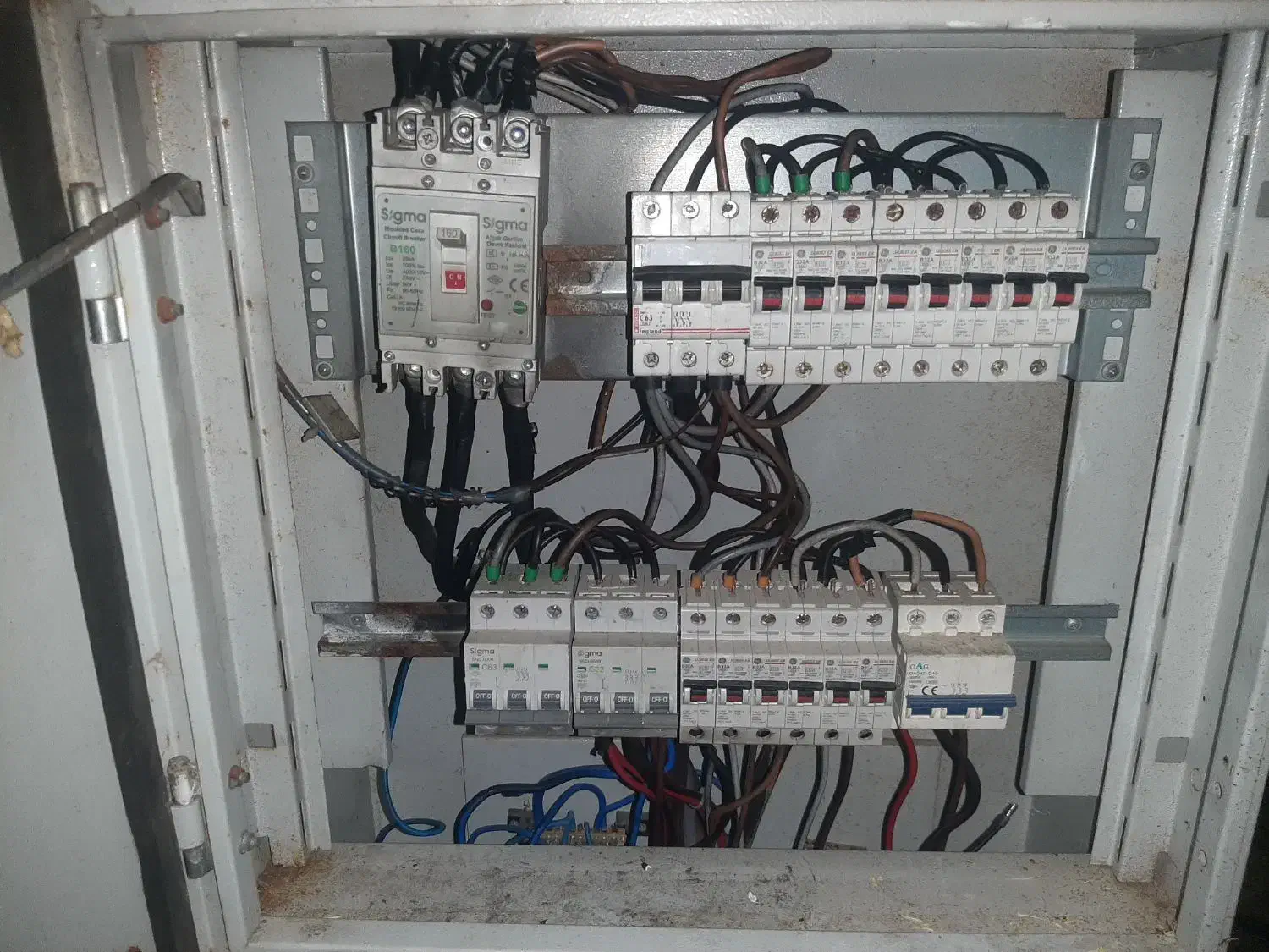 برقکاری منازل مسکونی|خدمات پیشه و مهارت|خوی, |دیوار