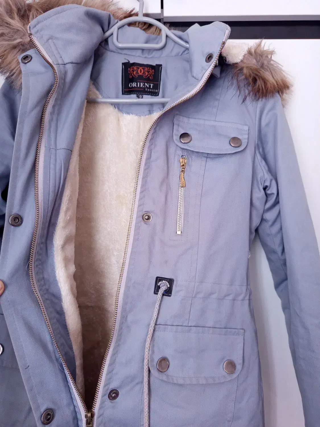 پالتو|لباس|طاغنکوه, |دیوار