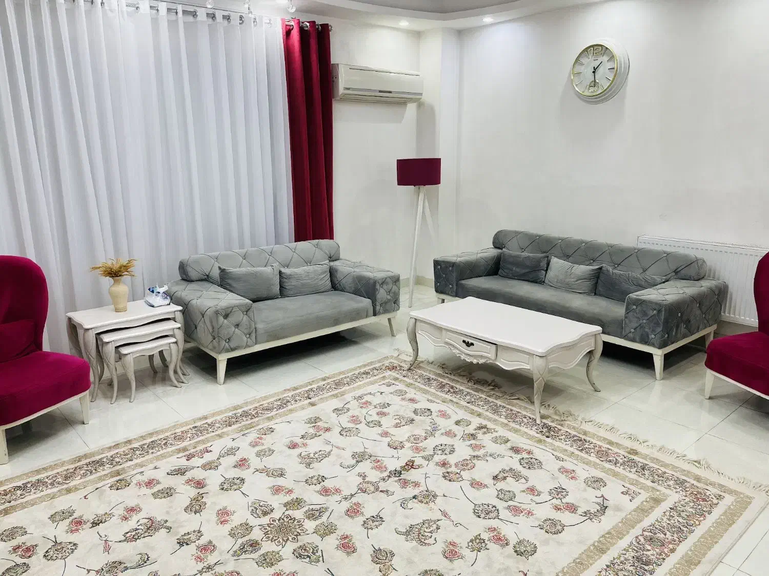 مبل هفت نفره میزعسلی|مبلمان خانگی و میز عسلی|رشت, معلولین|دیوار