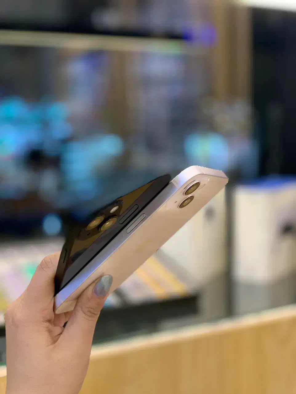 ایفون  نرمال بدون خط و خش iPhone 13 normall|موبایل|تهران, هروی|دیوار
