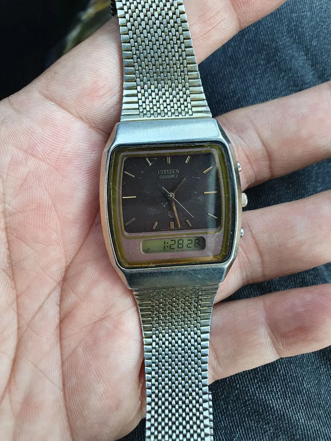 ساعت سیتیزن سه کلید اصلی|ساعت|مهاباد (آذربایجان غربی), |دیوار