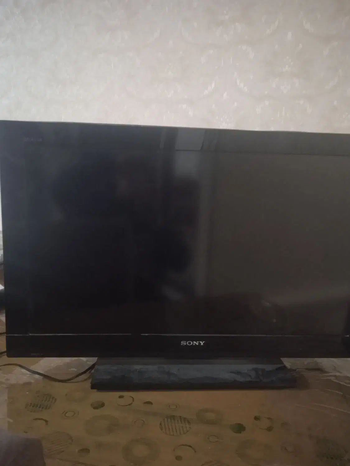 تلویزیون32اینچ سونی همراه با دستگاه دیجیتال|تلویزیون و پروژکتور|تربت‌حیدریه, پائین ولایت|دیوار