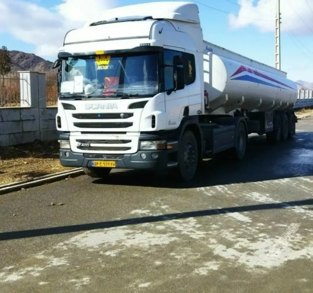 نیازمند راننده پایه یک|استخدام حمل و نقل|خنداب, |دیوار